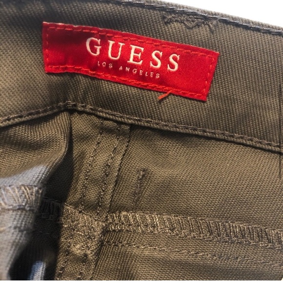 Guess Harlem Slim-Fit Jeans W2. - Picture 3 of 8
